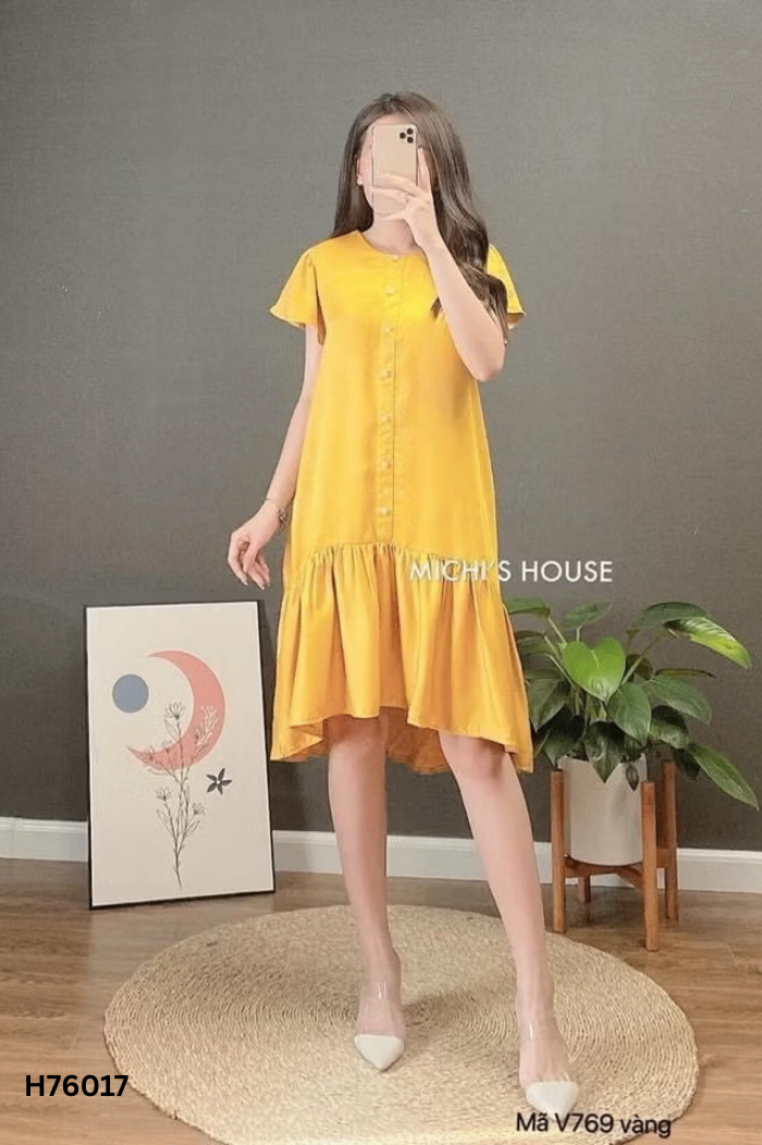 Váy lụa vàng cúc ngọc