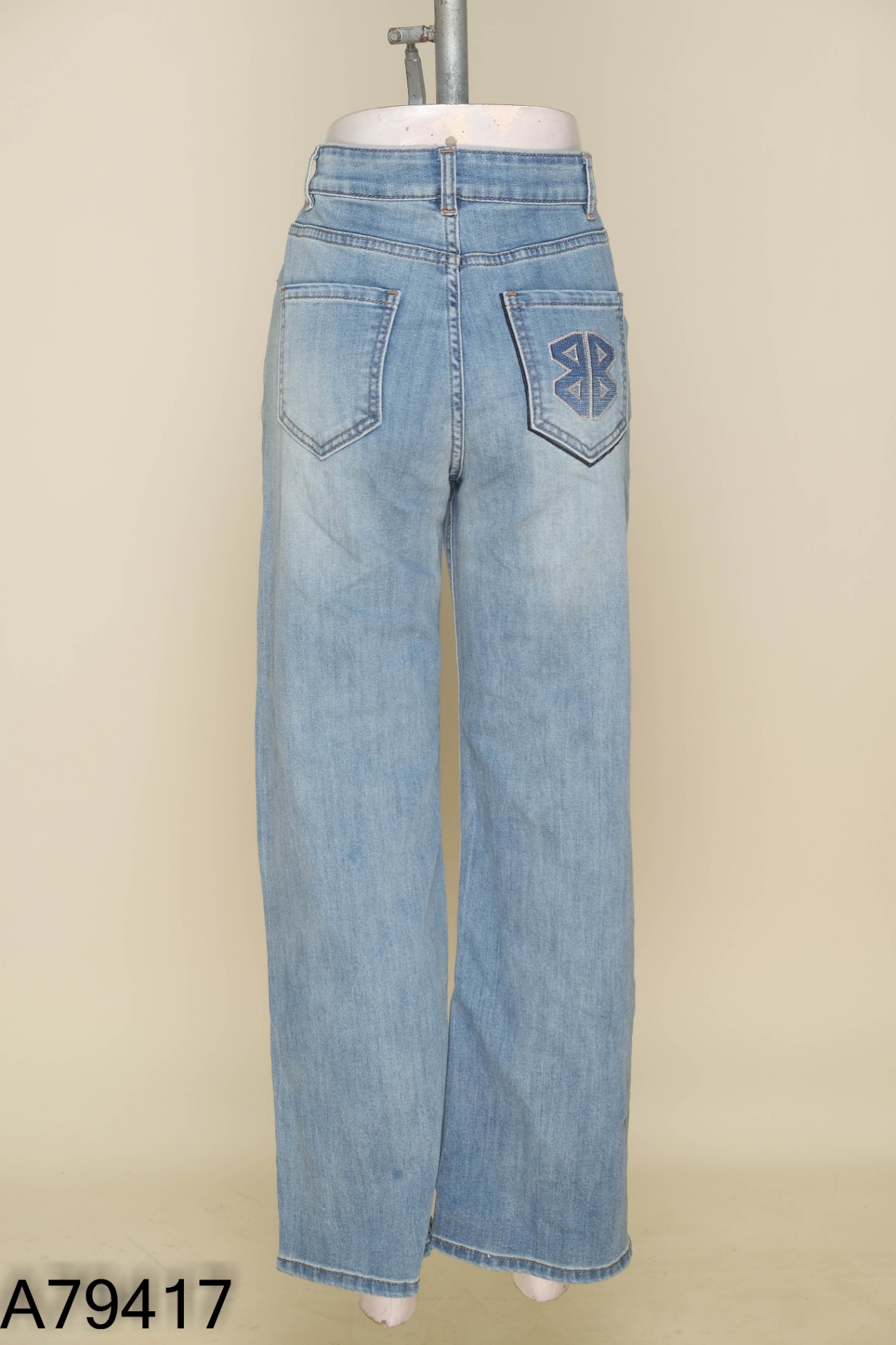 Quần jeans suông xanh trơn