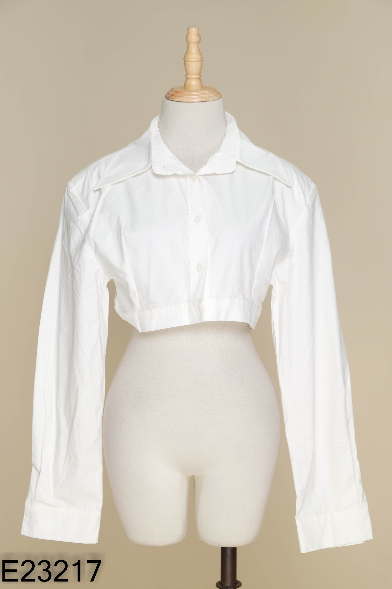 Áo sơ mi croptop trắng