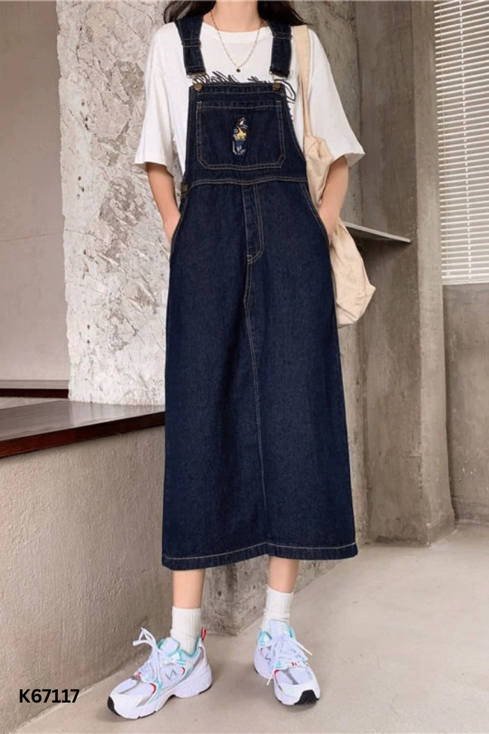 Yếm jeans xanh thêu gấu