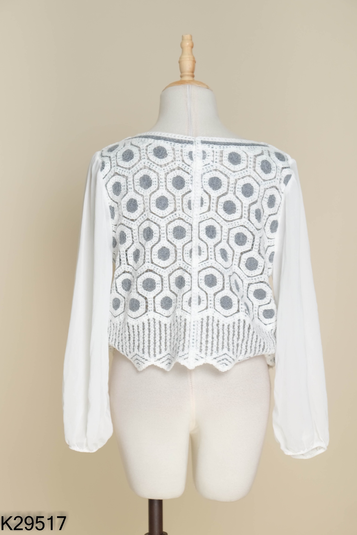 Áo linen trắng ghi tay voan