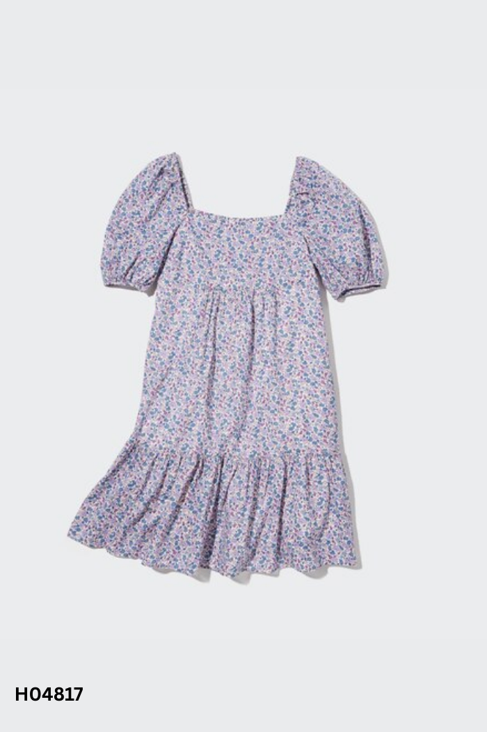 Váy UNIQLO hoa xanh phối tím