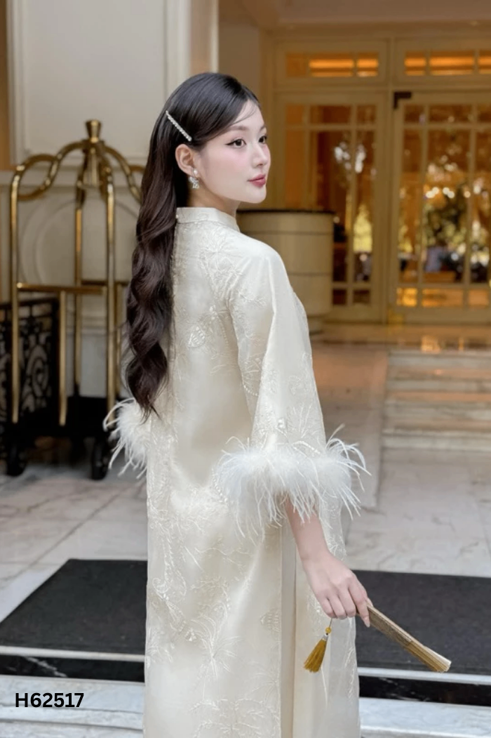 Áo dài be tay phối lông