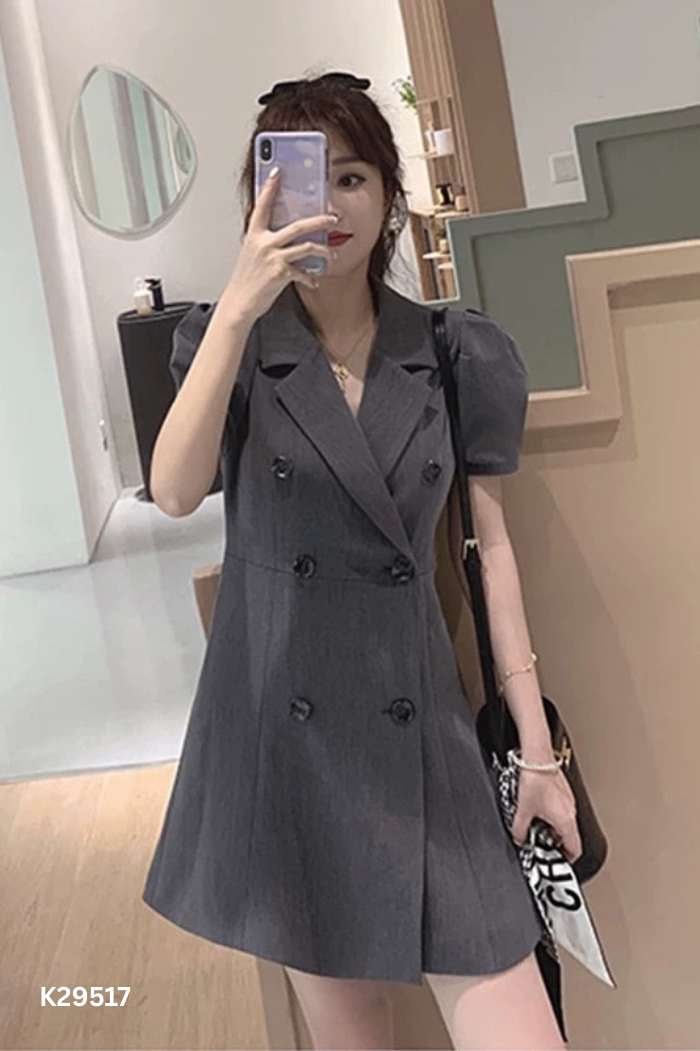 Váy ghi cổ vest