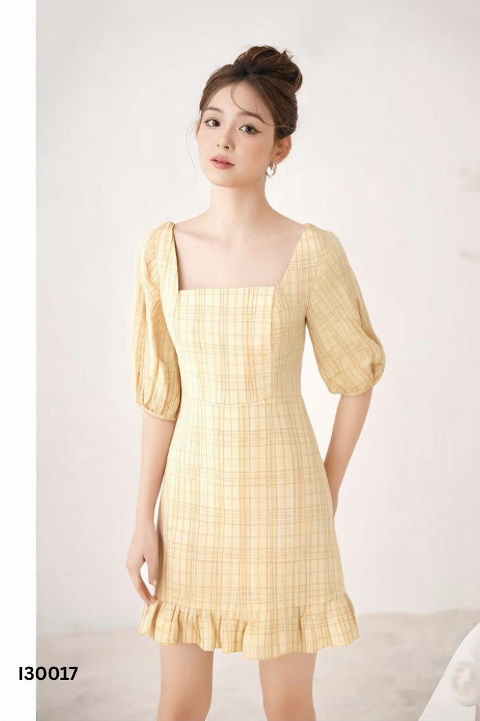 Váy DAISY vàng kẻ cổ vuông