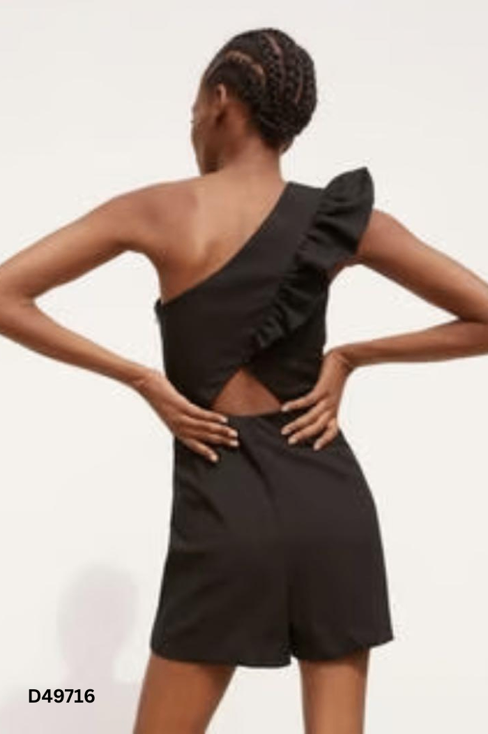Jumpsuits đen trơn lệch vai