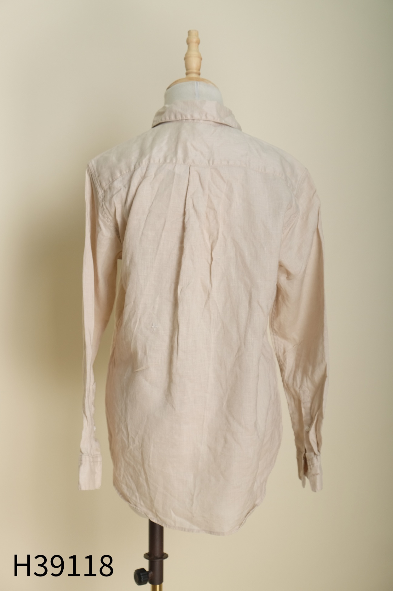 Áo sơ mi UNIQLO linen be (CẮT TAG)