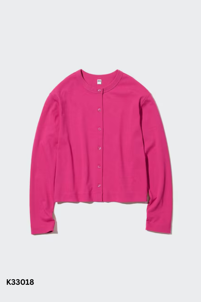 Áo UNIQLO hồng đậm phối cúc
