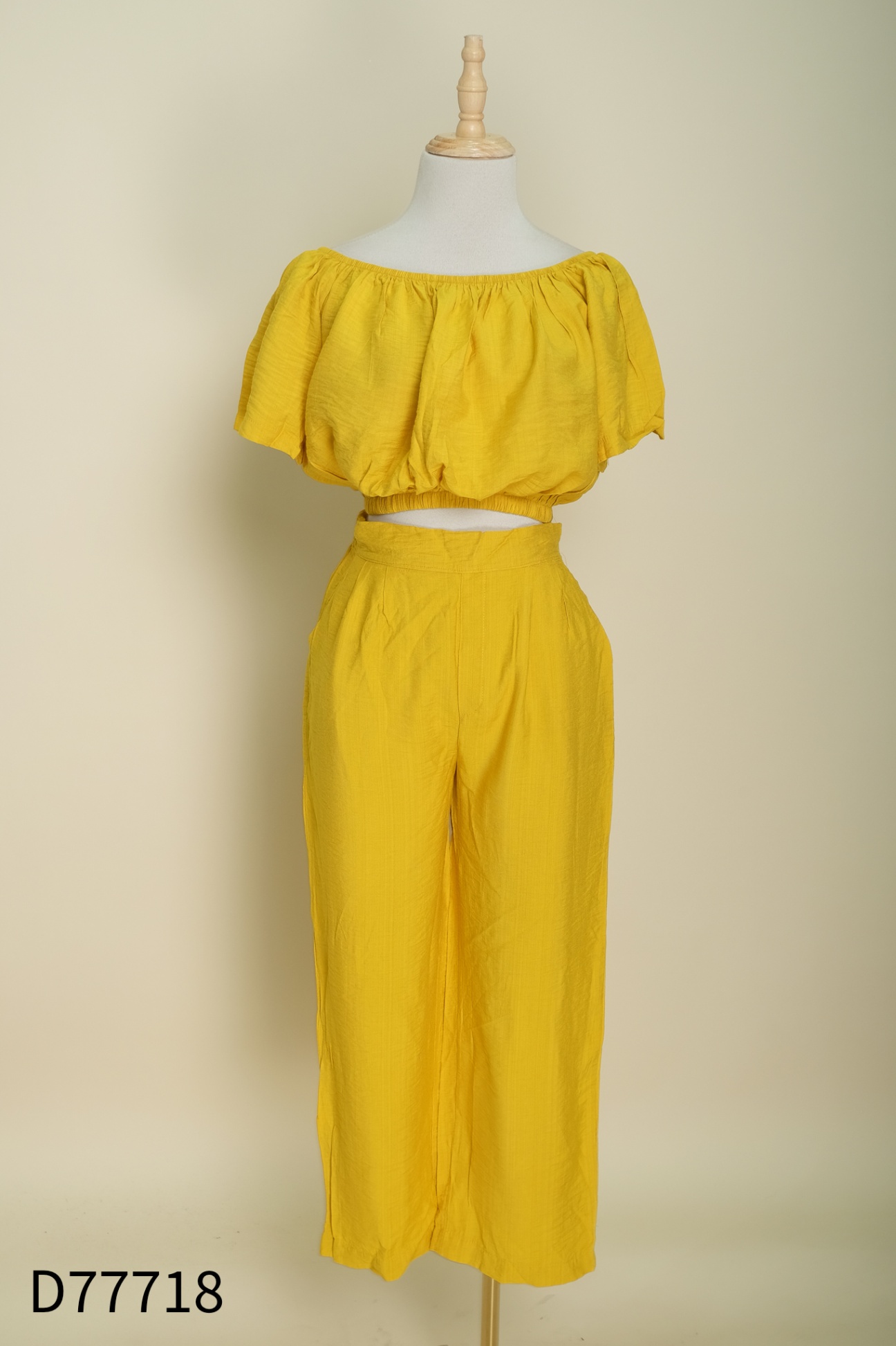 SET Áo vàng croptop + quần dài
