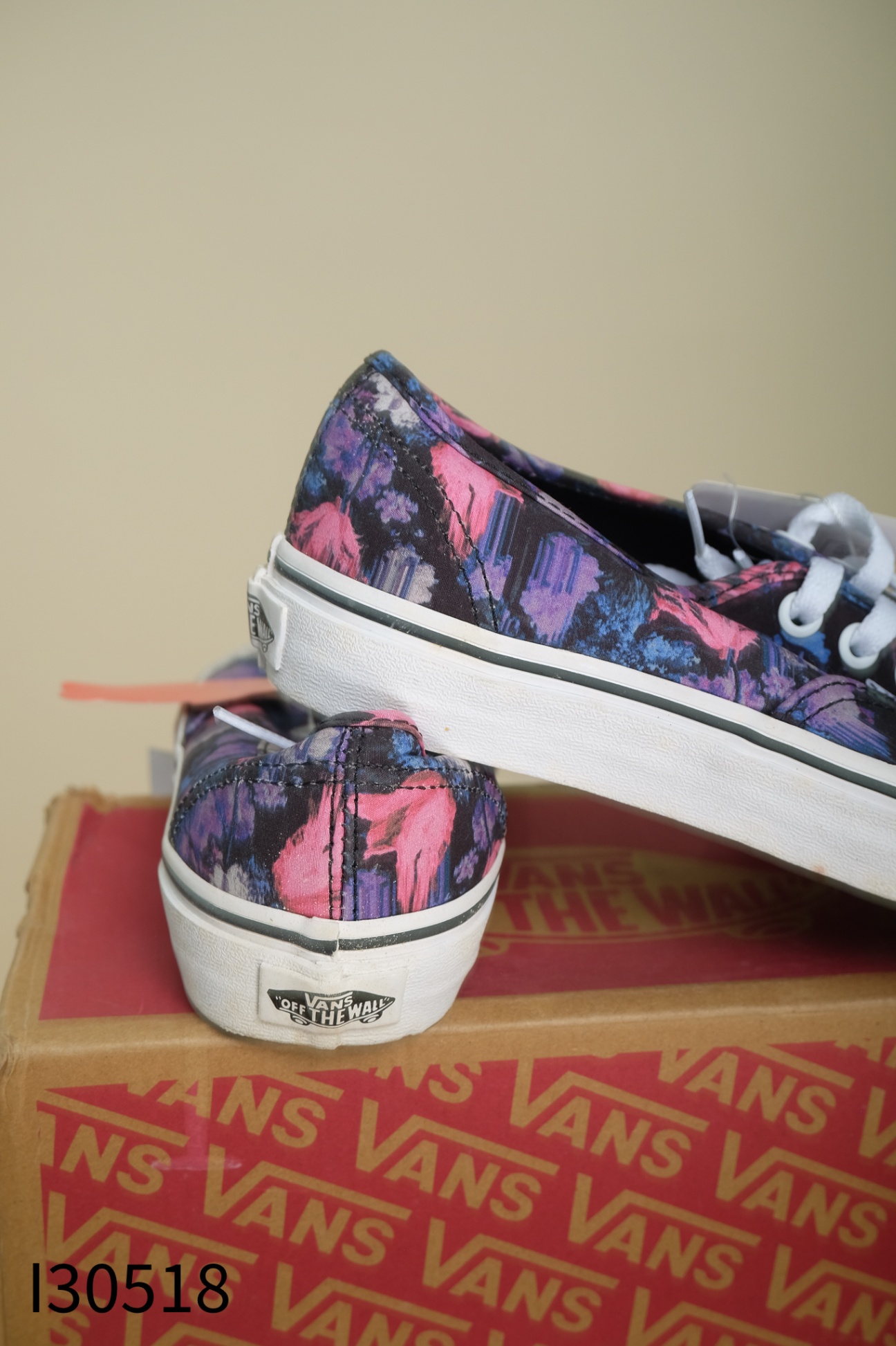 FULLBOX Giày VANS nền đen hoa tim hồng