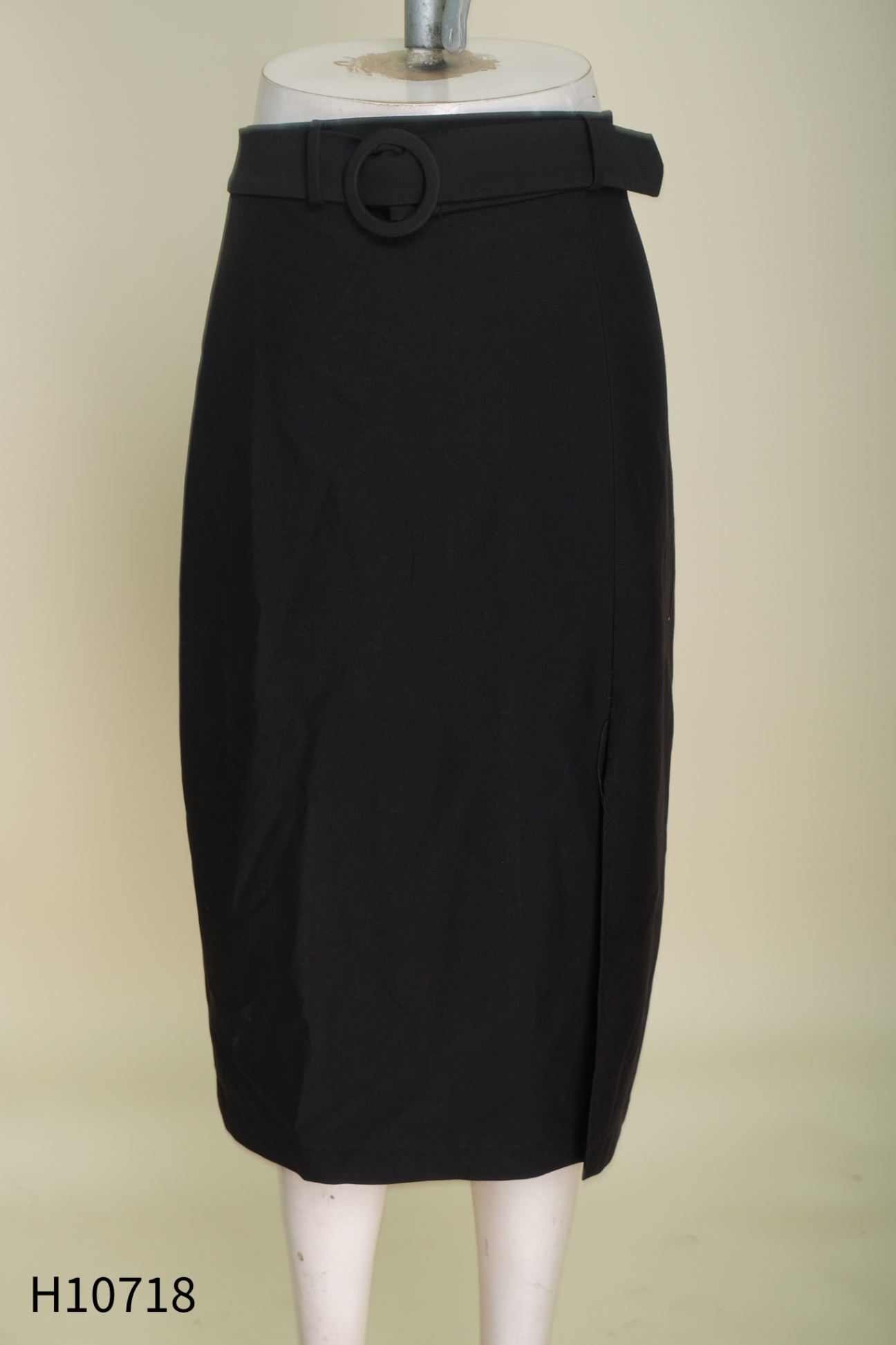 Chân váy ADORE DRESS đen trơn
