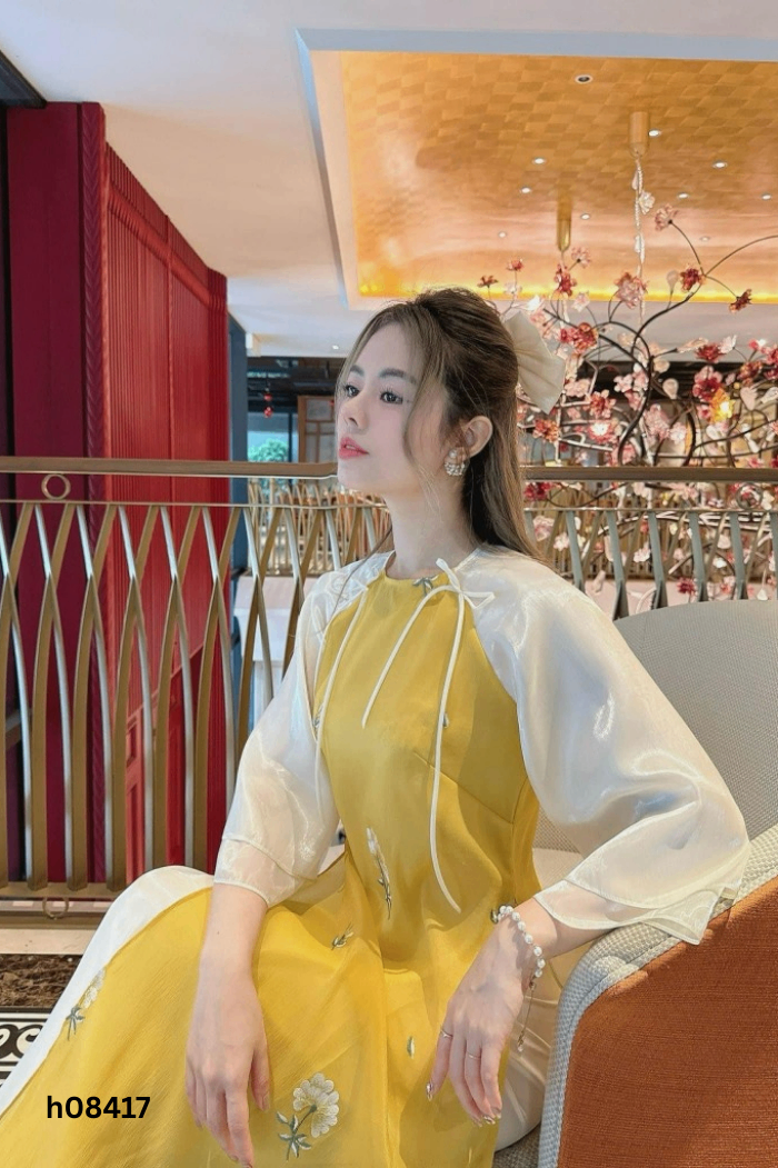 SET Áo dài vàng + quần lụa xanh