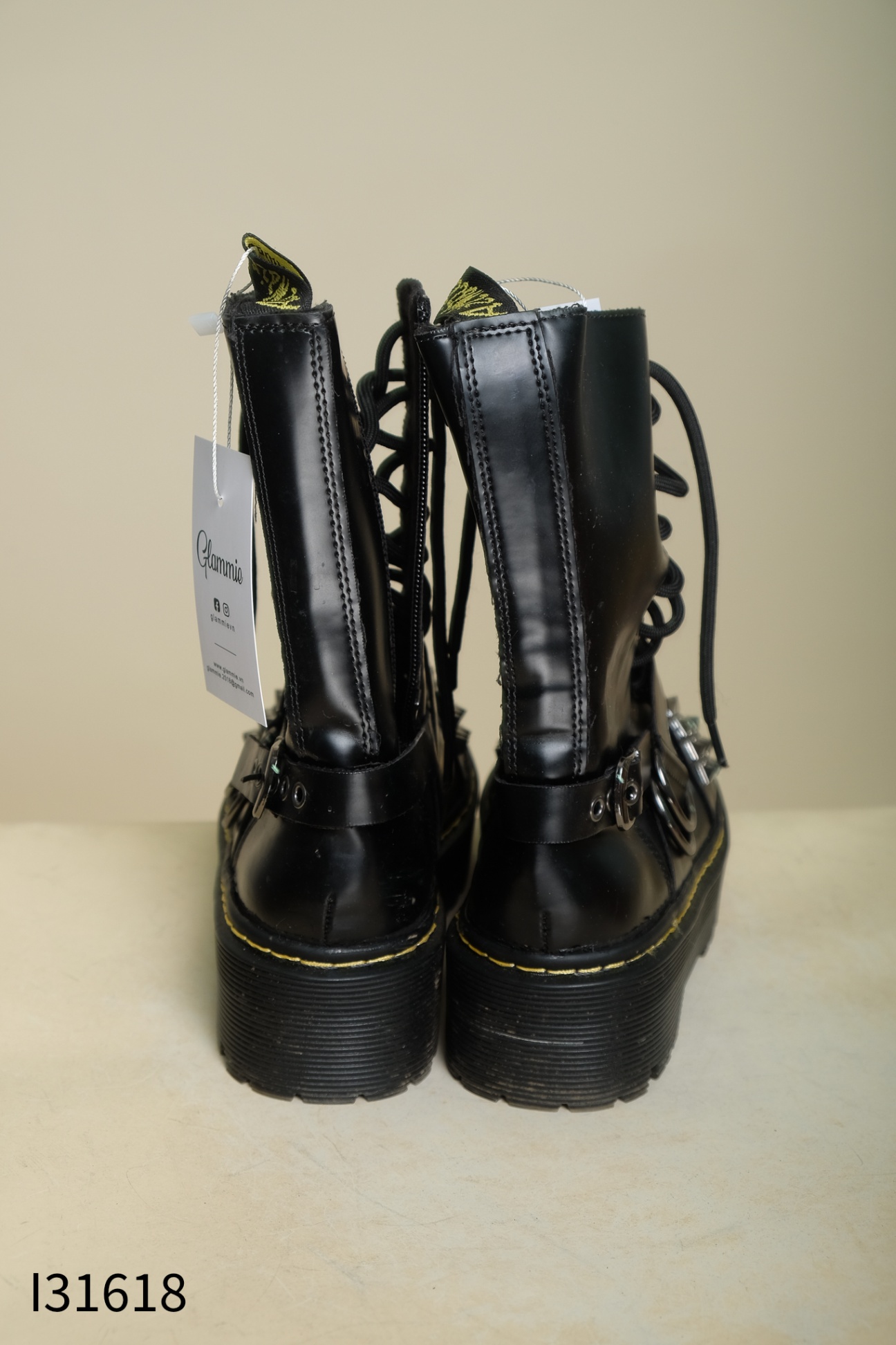 Boots da đen phối dây 4P