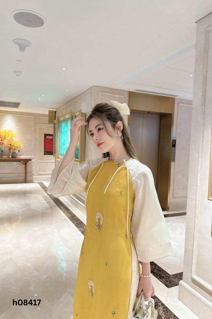 SET Áo dài vàng + quần lụa xanh