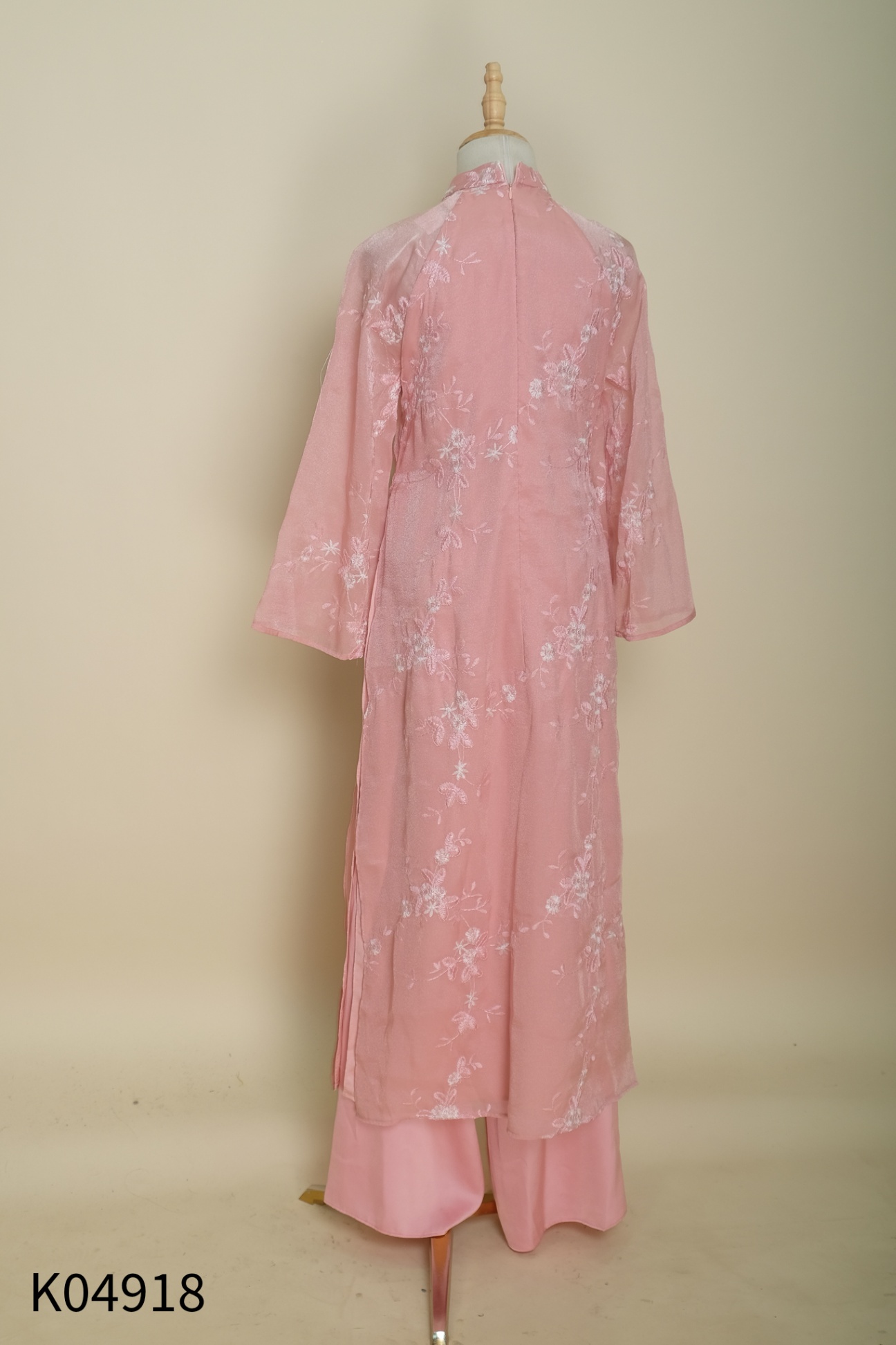 SET ANN SARA Áo dài hồng thêu + quần