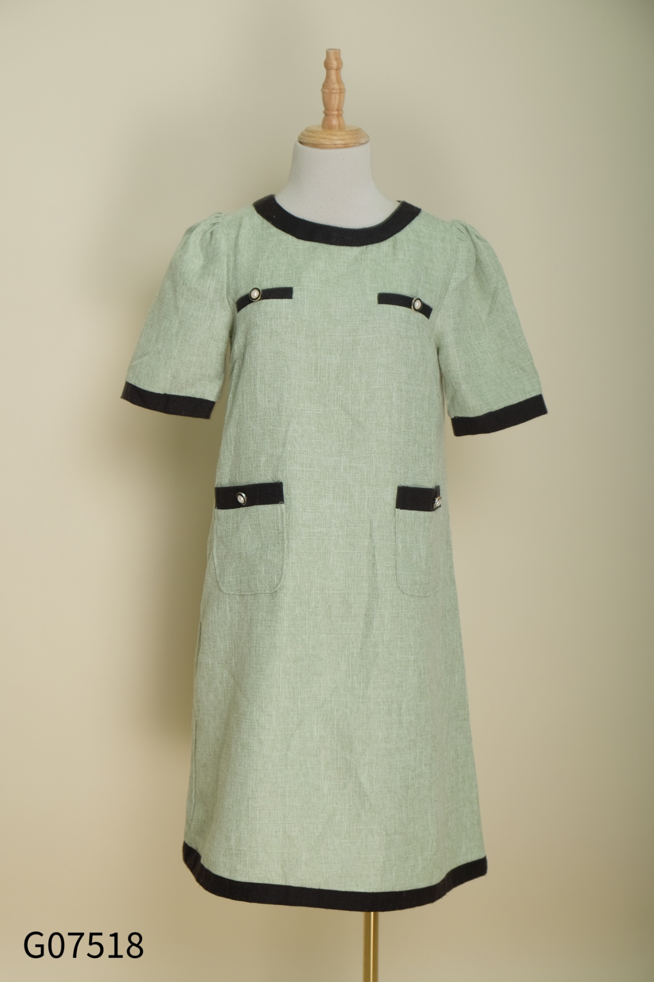 Váy CUNNIE STORE dạ xanh viền đen