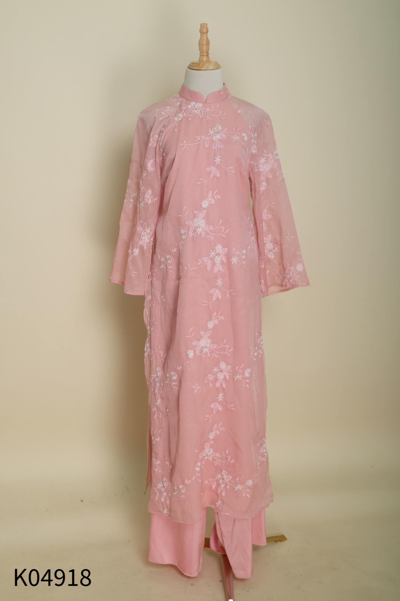 SET ANN SARA Áo dài hồng thêu + quần