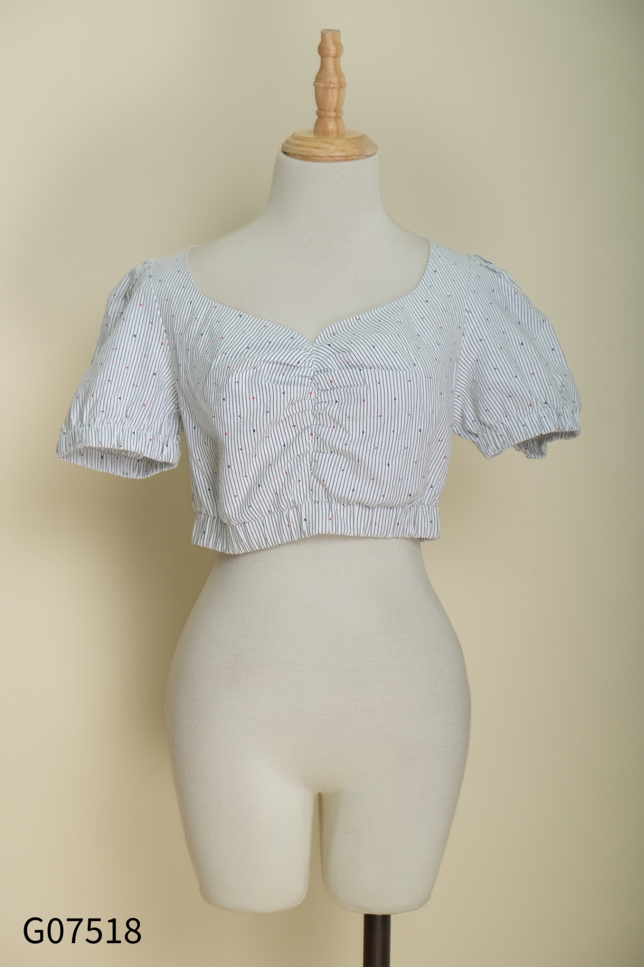 Áo ADORE DRESS trắng sọc đen