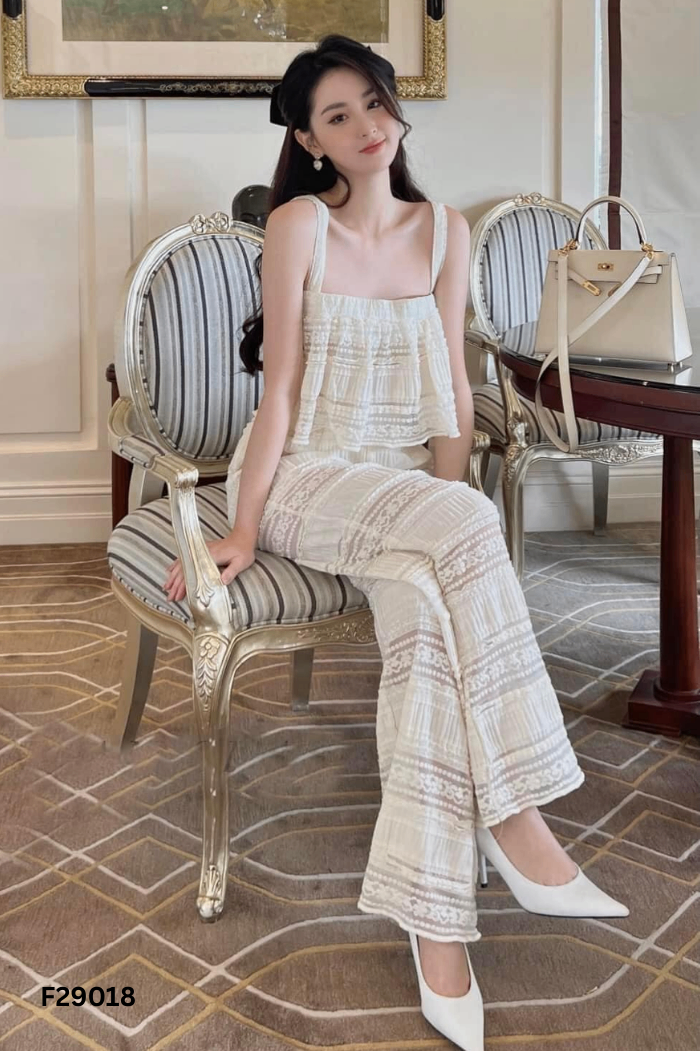 NEWTAG SET Áo be hai dây + quần dài