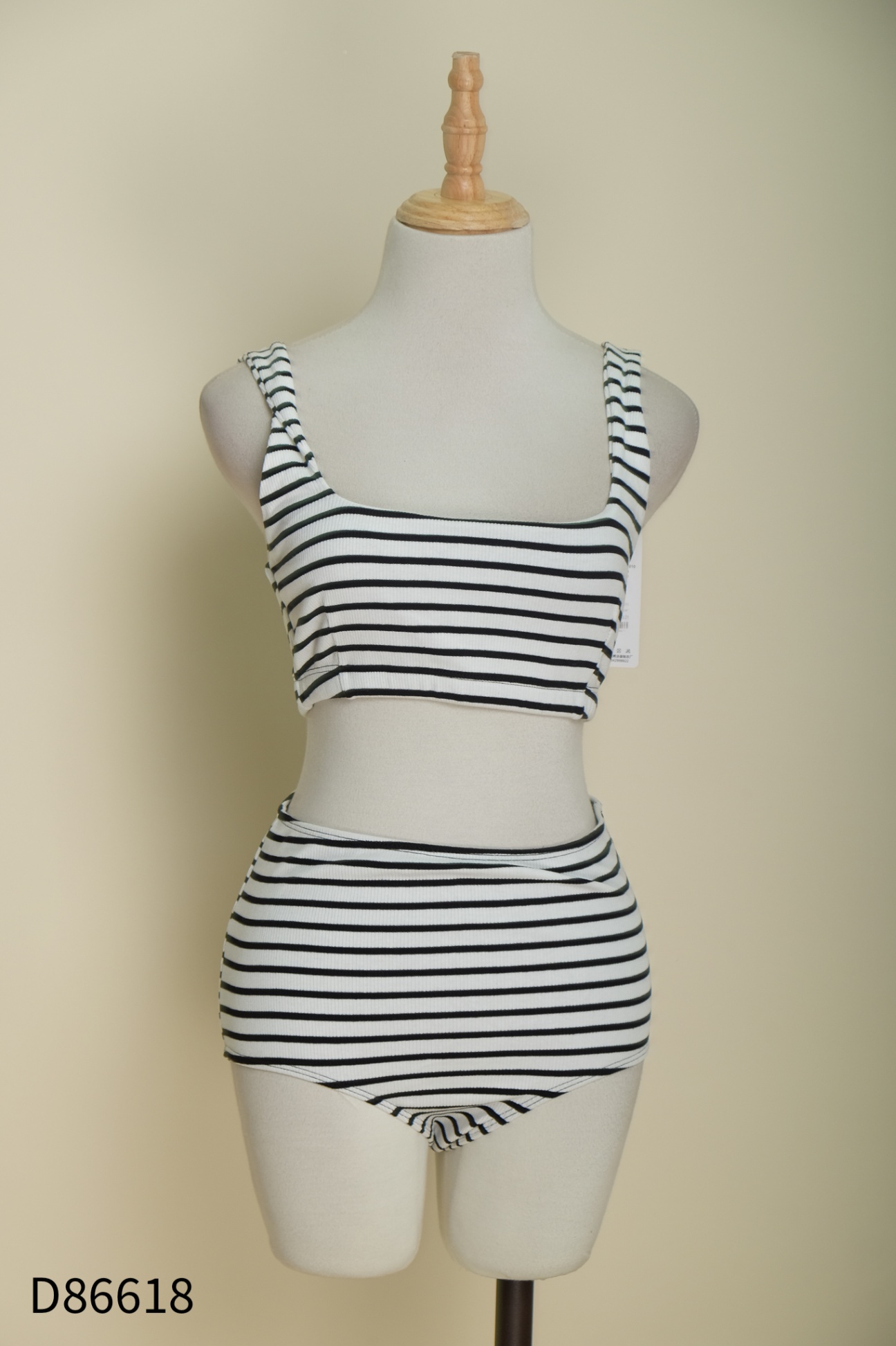 NEWTAG SET Bikini 2 mảnh đen trắng