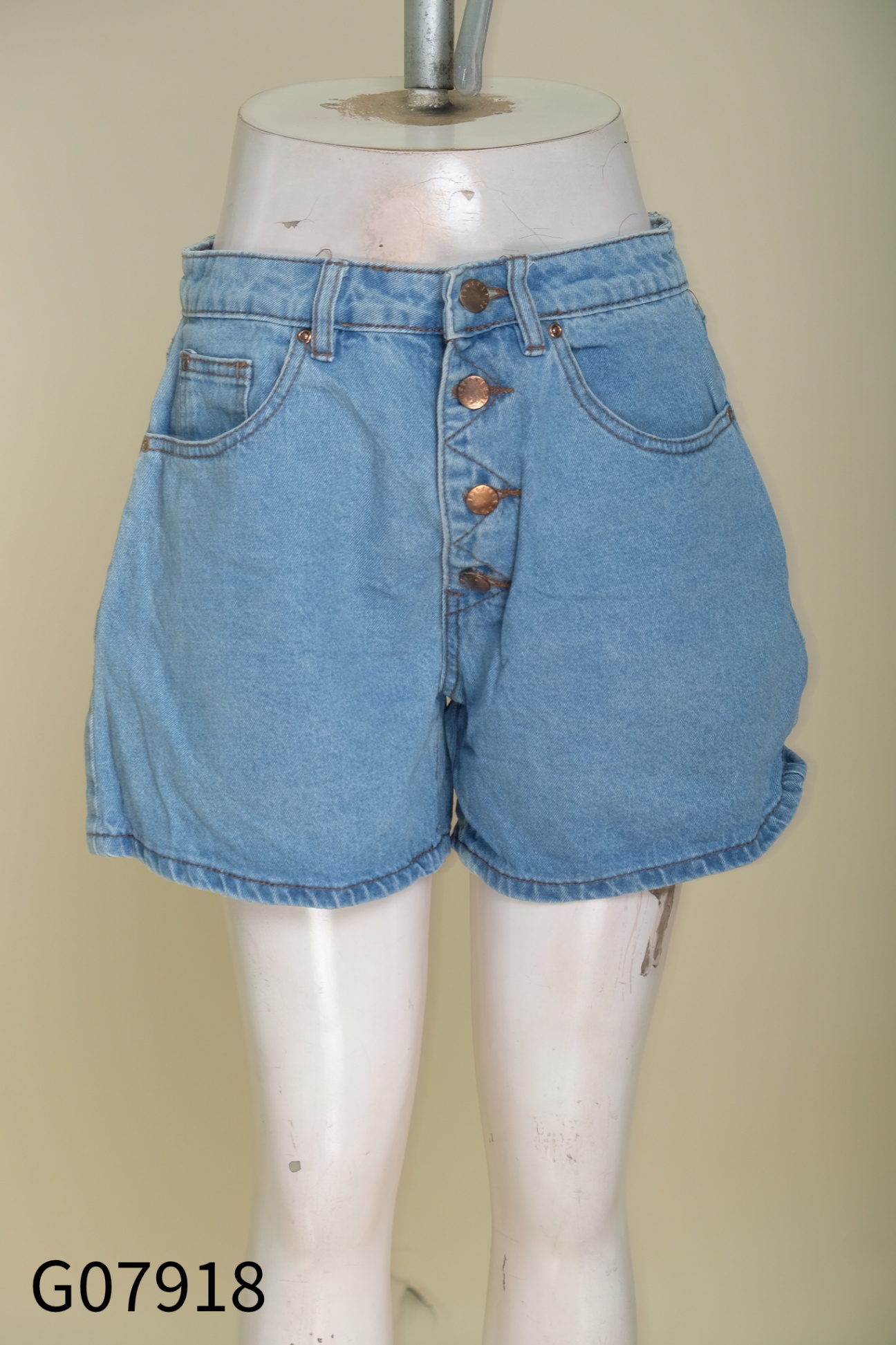Quần shorts jeans xanh