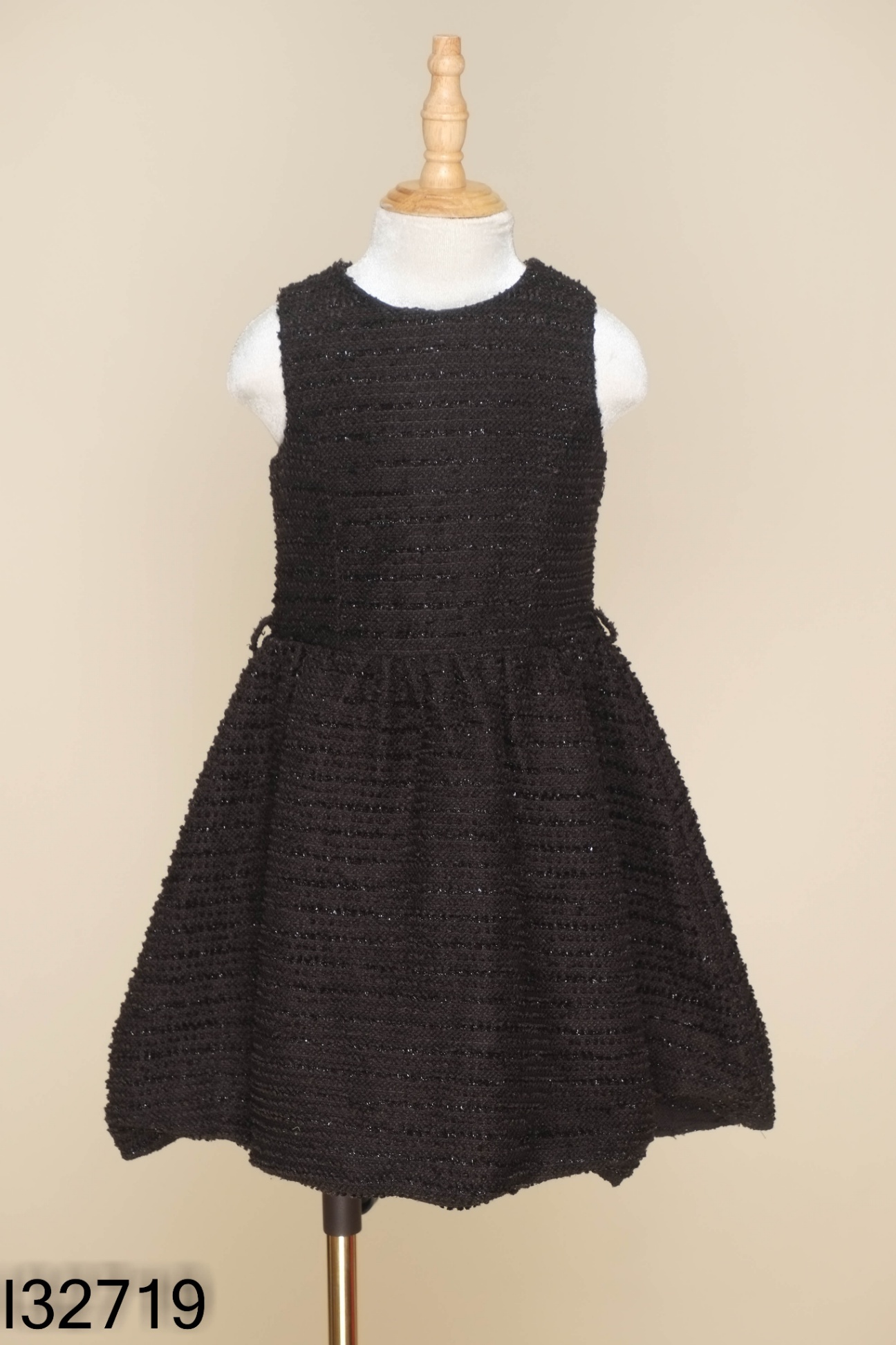 Váy GEORGE dạ tweed đen sát nách KIDS