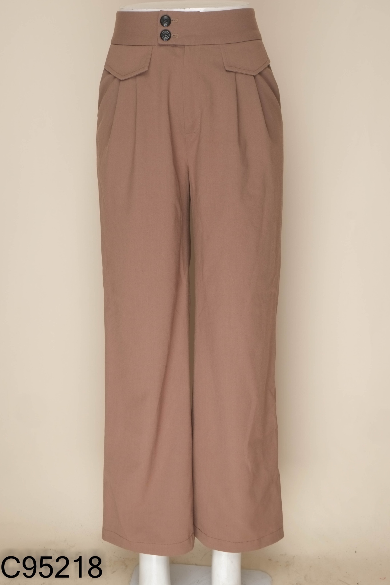 Quần nâu cúc đôi