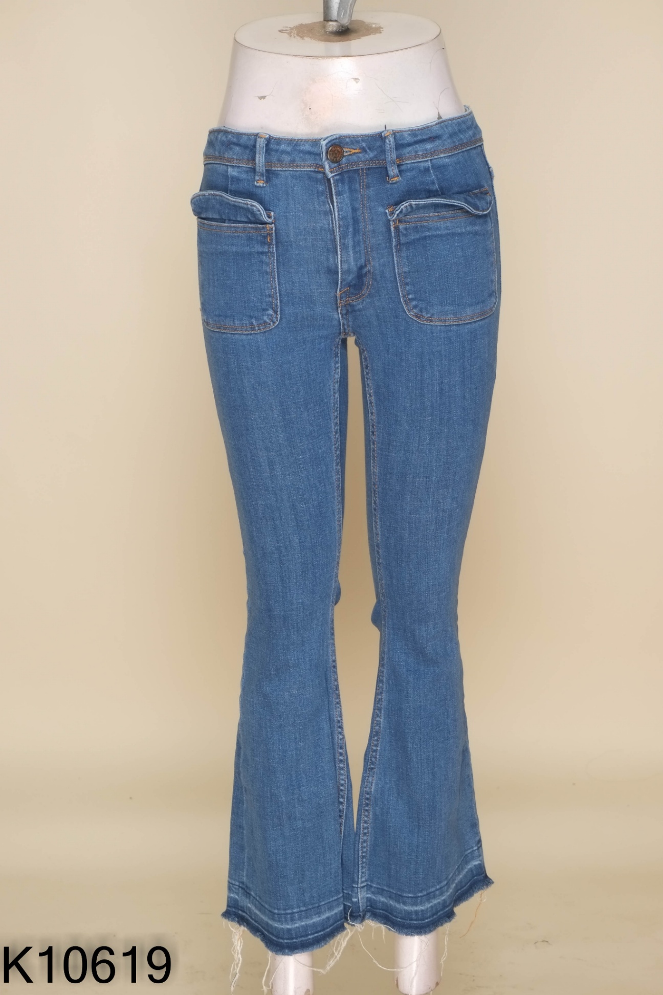 Quần jeans xanh MANGO cắt gấu