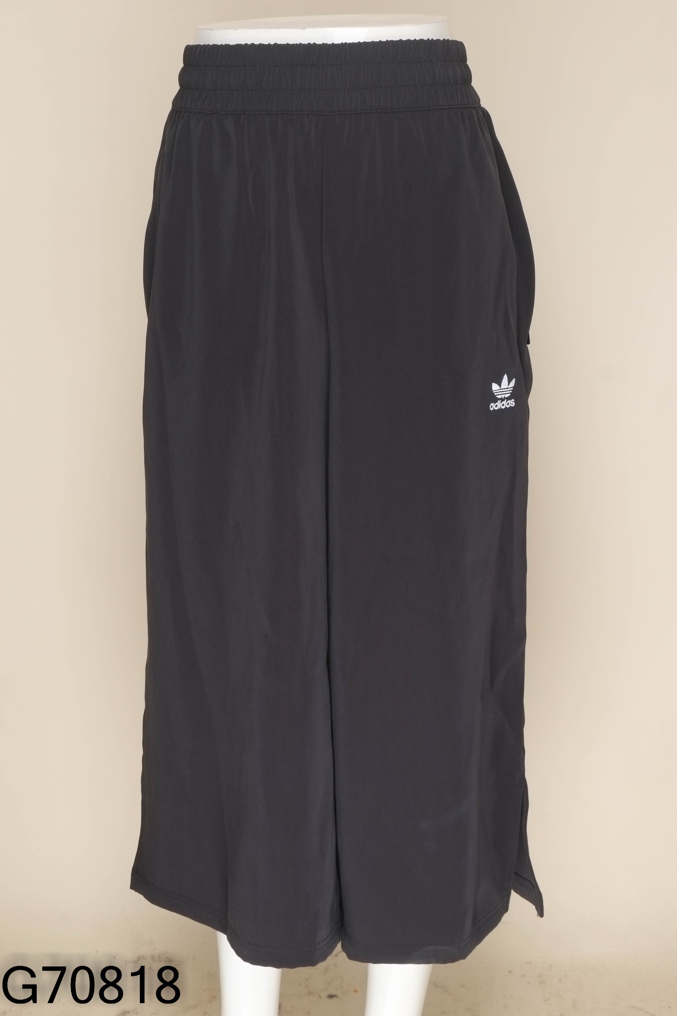 NEWTAG Quần ADIDAS culottes đen lửng