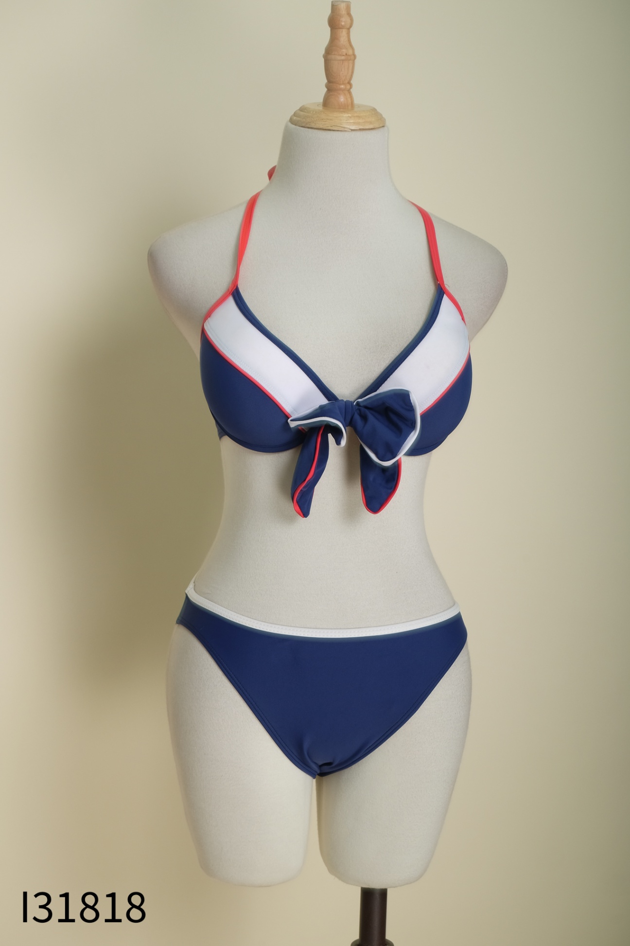 SET 3 món xanh trắng áo bra + quần nhỏ+ quần short