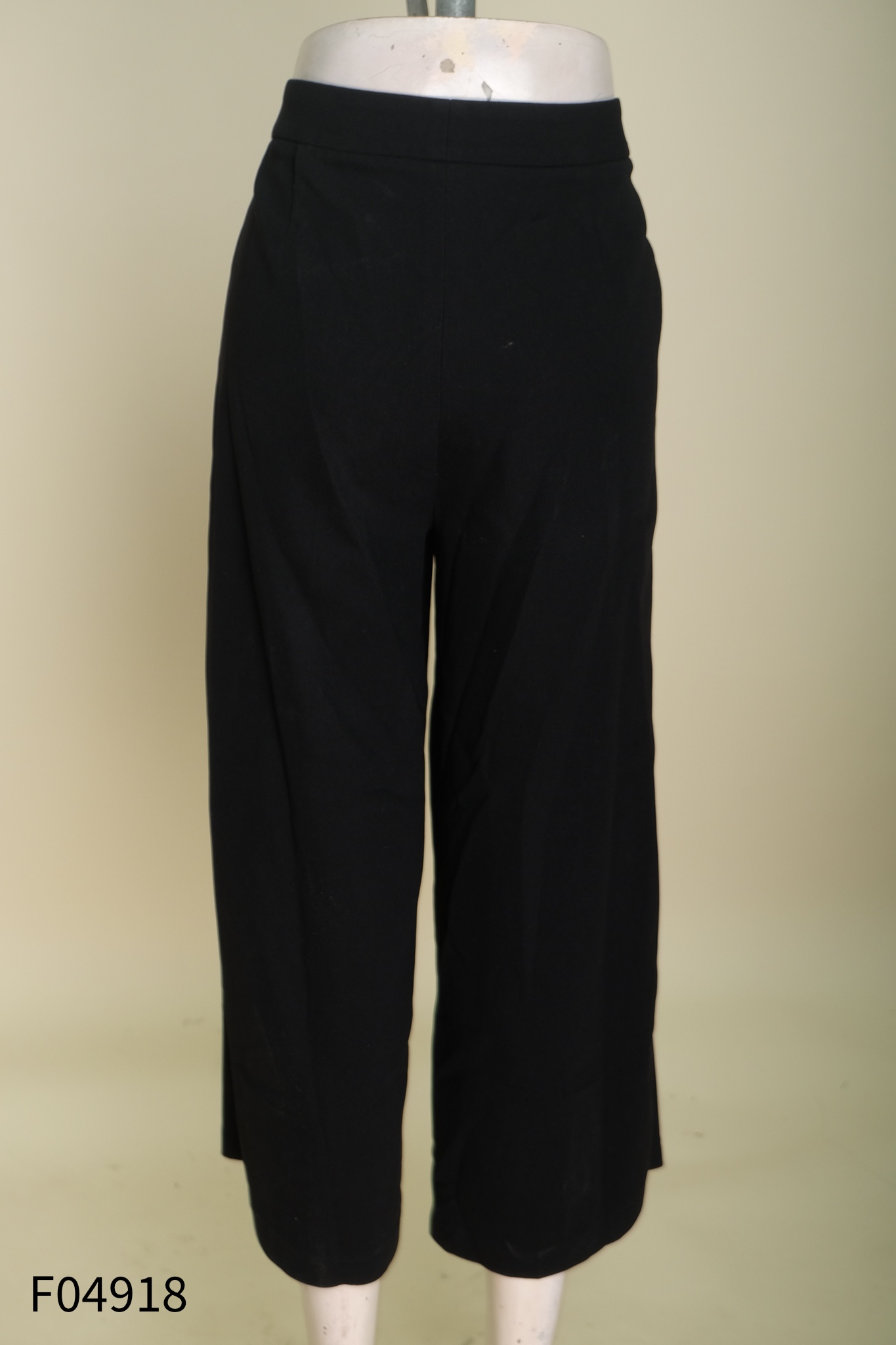 Quần TIIN culottes vải đen