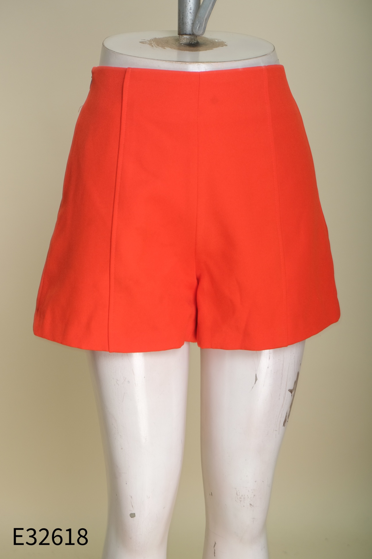 Quần short đỏ cam gân giữa