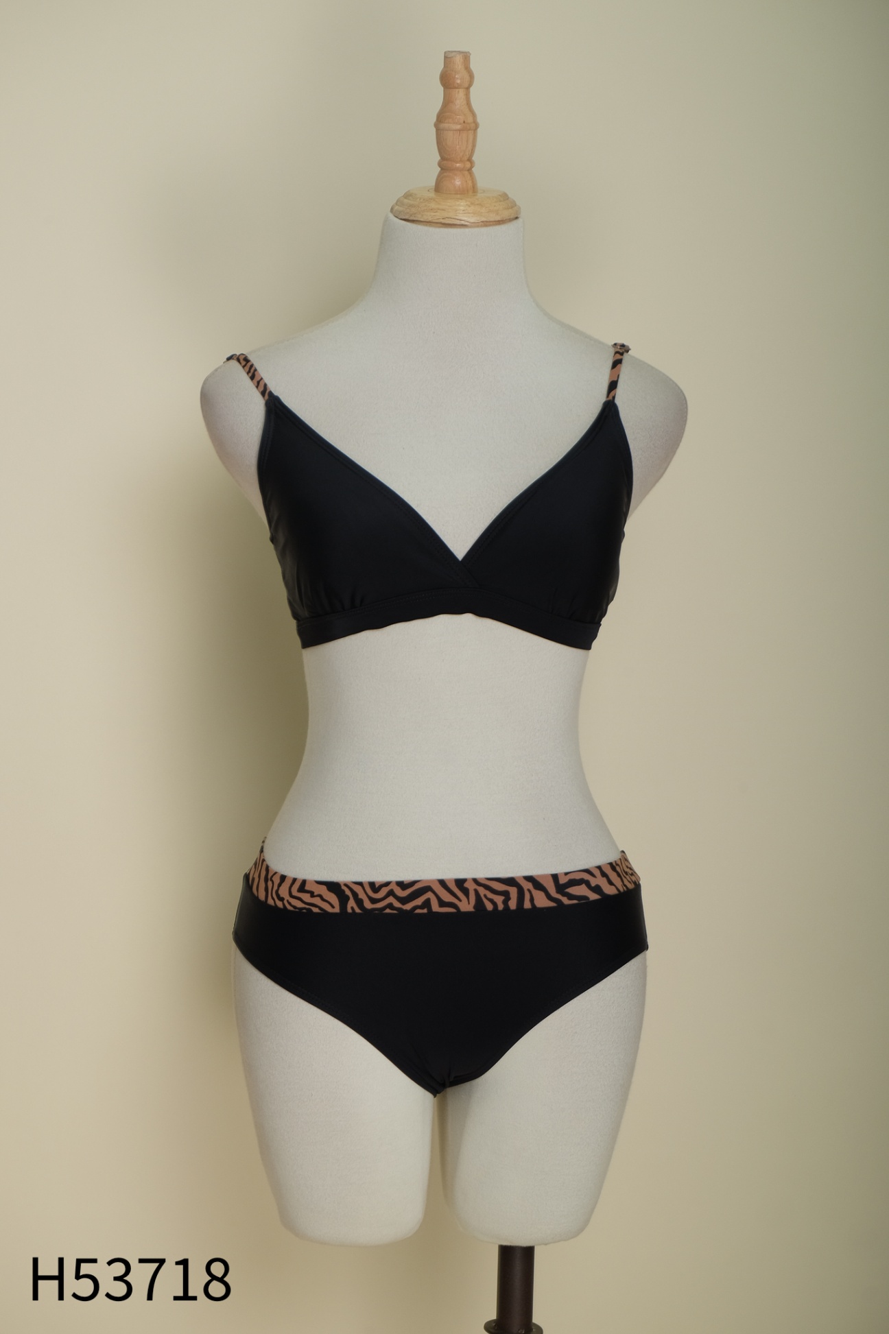 SET SHEIN Bikini 2 mảnh đen viền beo nâu