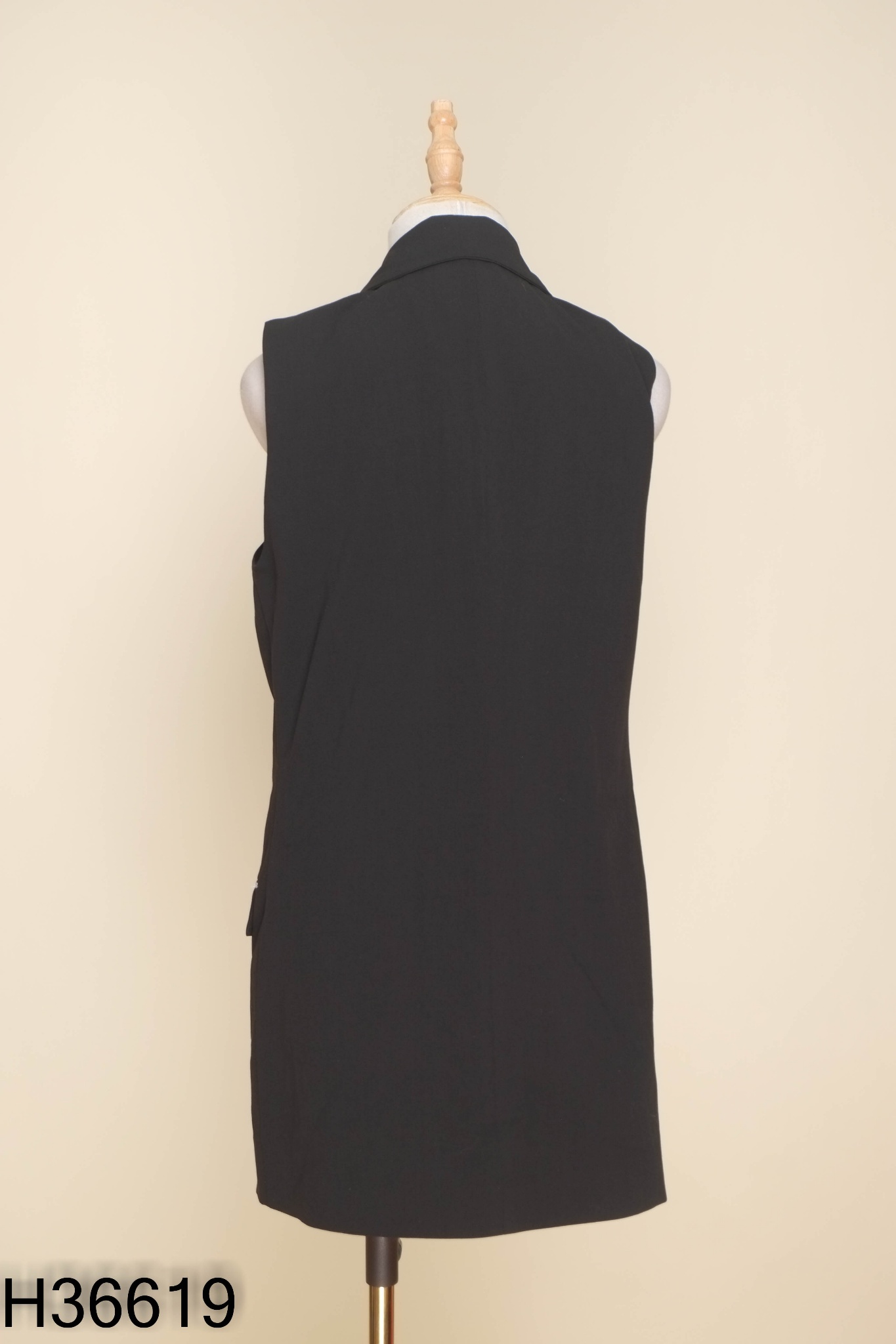 Áo NEW LOOK đen gile vest