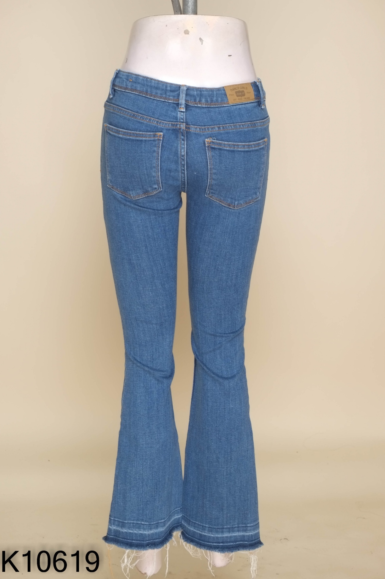Quần jeans xanh MANGO cắt gấu