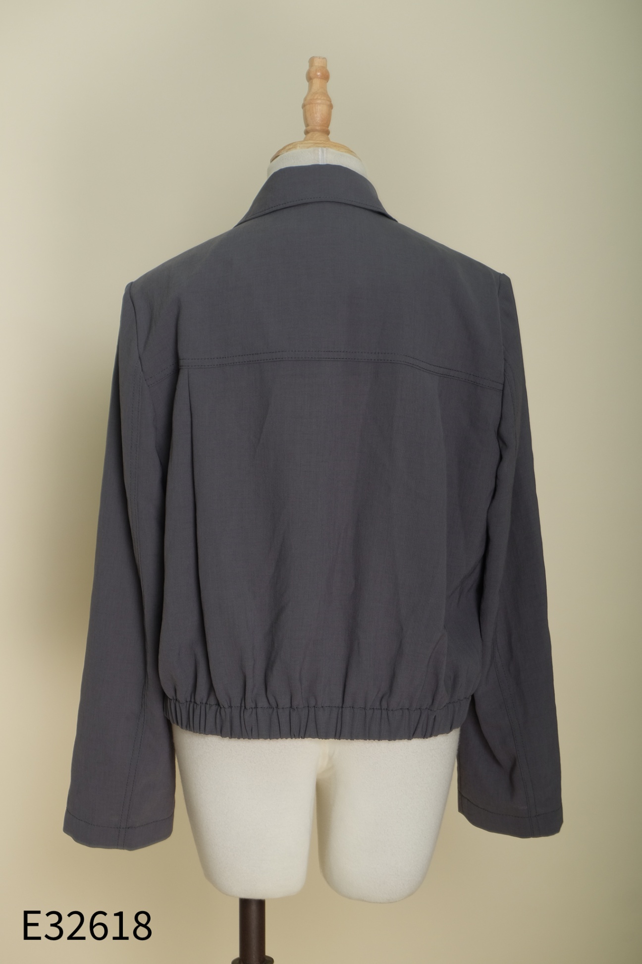 Áo blazer xanh rêu