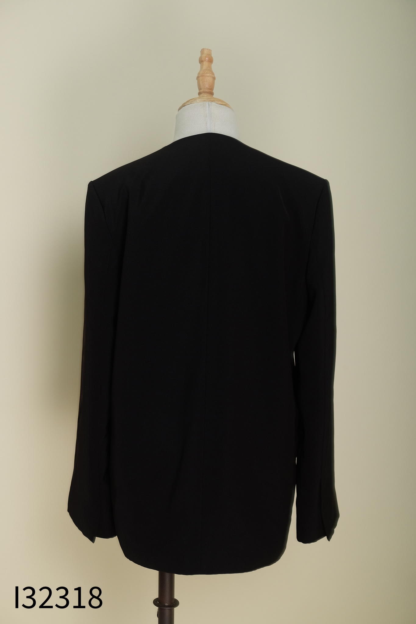 Blazer BASICBAE.98 đen trơn