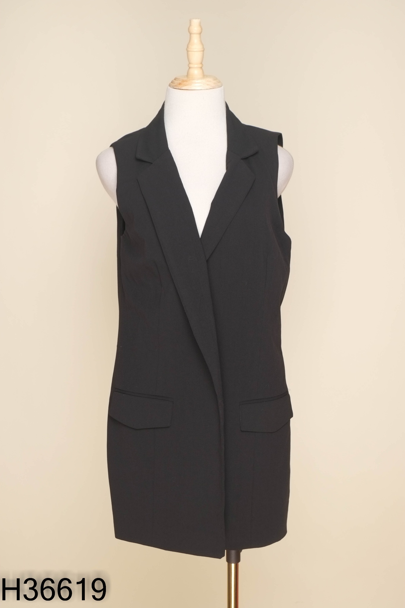 Áo NEW LOOK đen gile vest