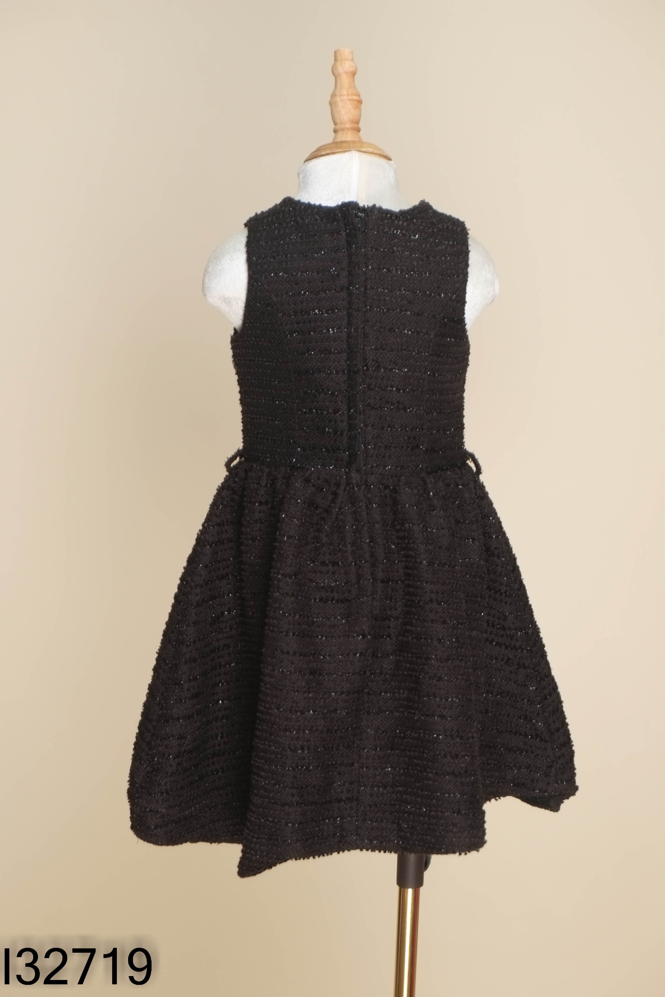 Váy GEORGE dạ tweed đen sát nách KIDS