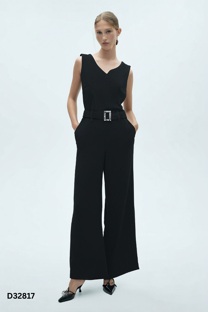 Jumpsuit sát nách đen trơn