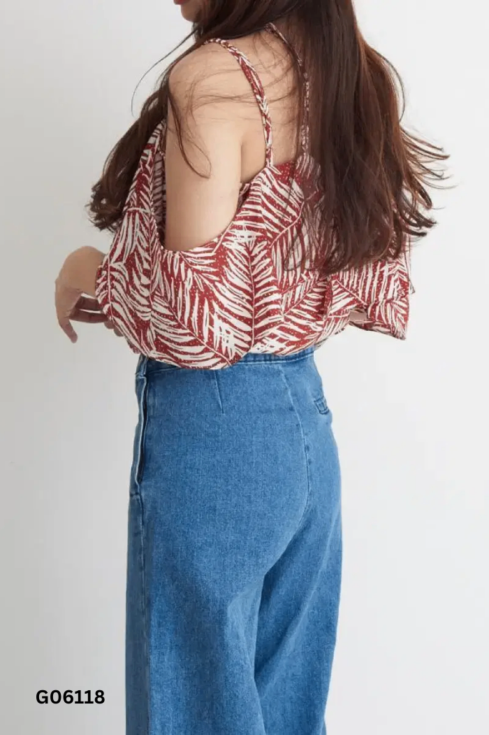 Áo đỏ phối trắng hai dây