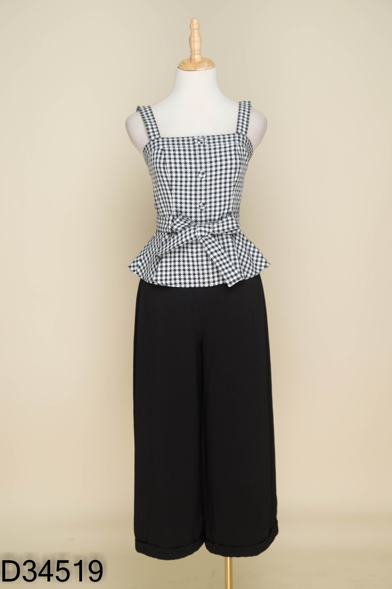 Jumpsuits đen trắng D.CHIC họa tiết phối đai