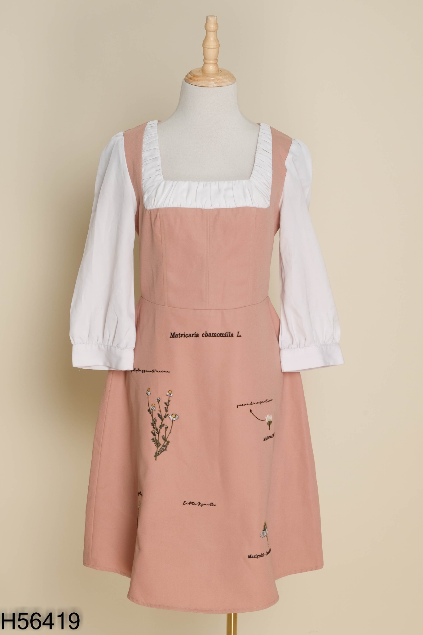 Váy ADORE DRESS nâu be phối trắng