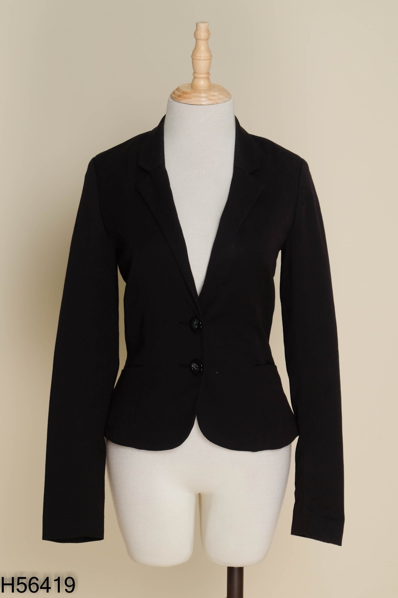 Blazer HM đen trơn