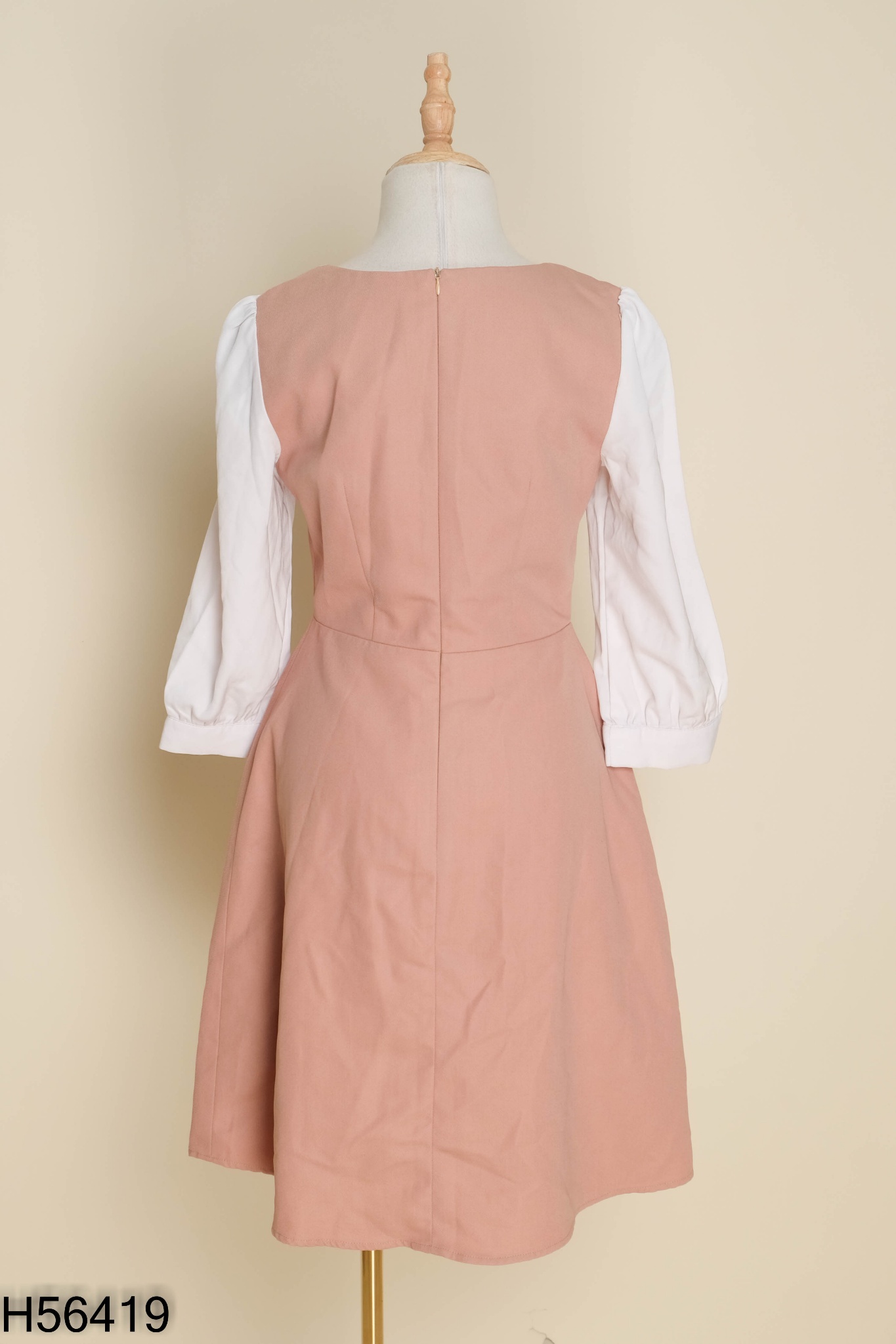Váy ADORE DRESS nâu be phối trắng