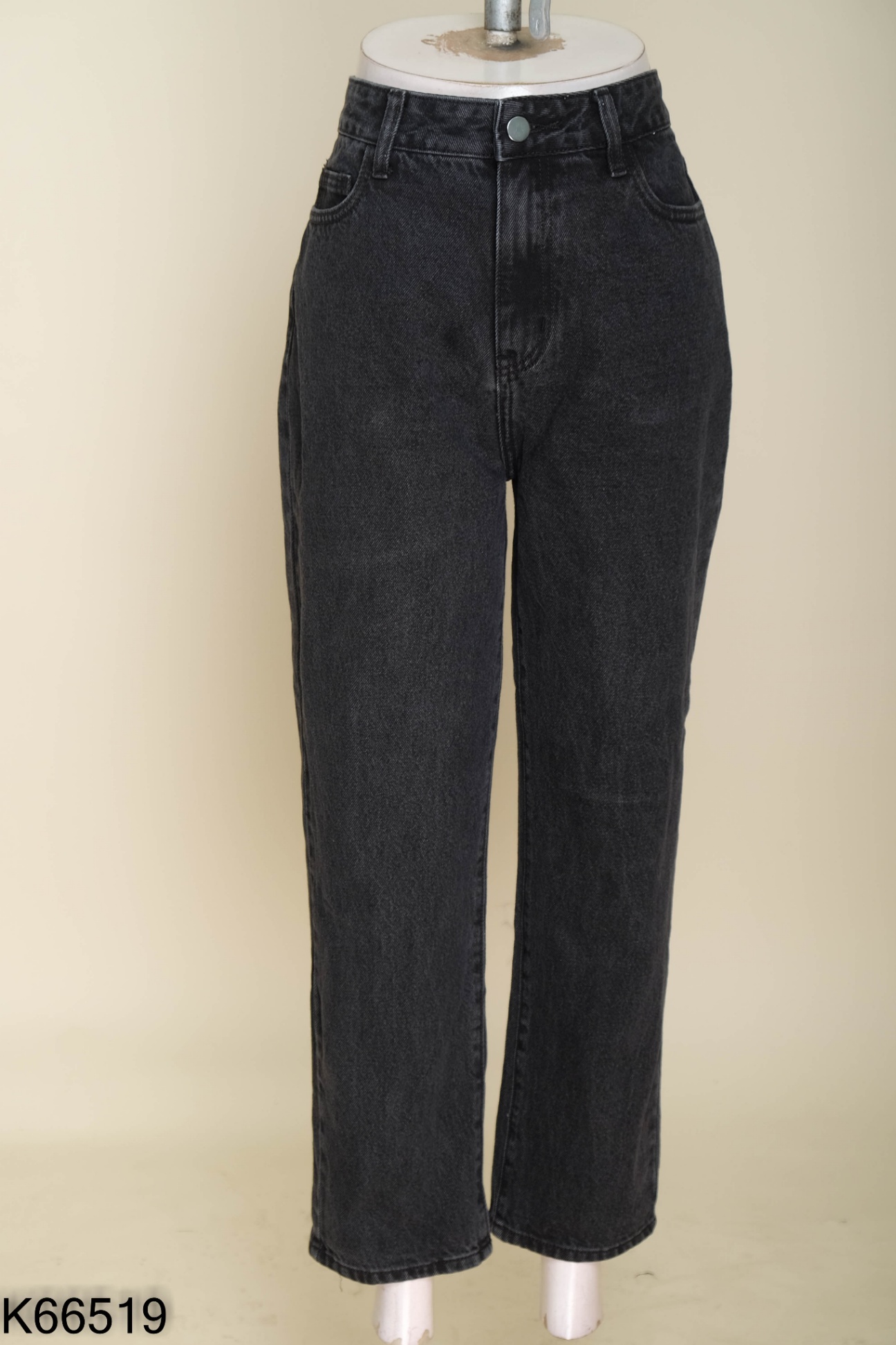 Quần jeans đen trơn