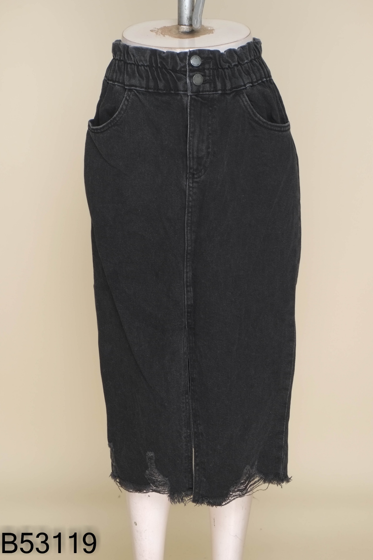 Chân váy RESERVED jeans xám đen