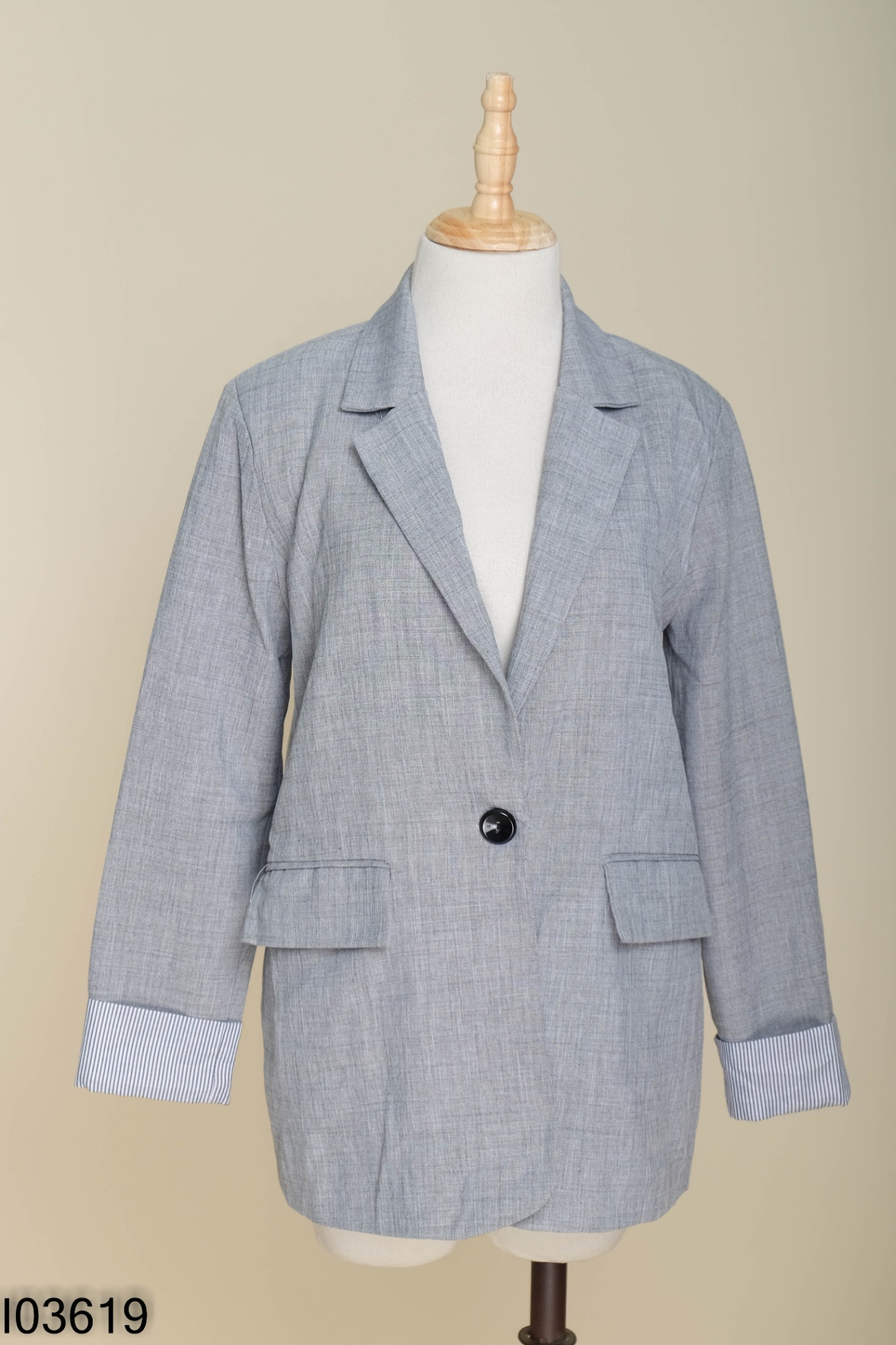 Áo blazer ghi trơn