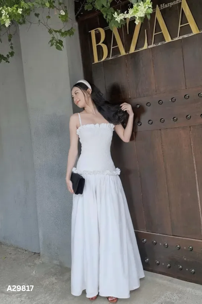 Váy trắng hai dây