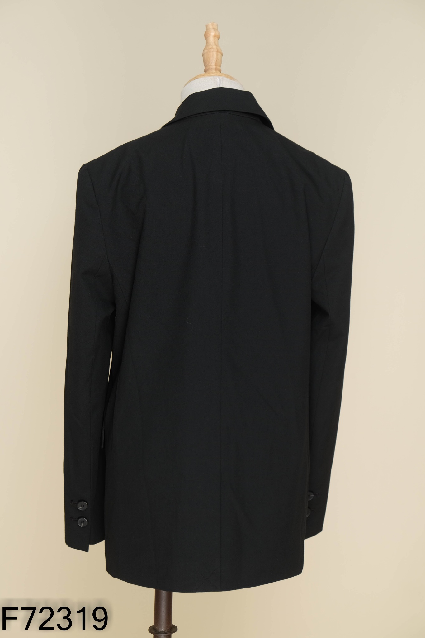 Blazer GIORDANO đen trơn